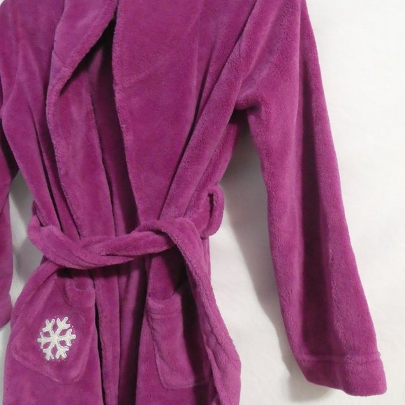 JOE FRESH | large, 10-12 kids | Purple Bathrobe With Snowflake Pocket - Picture 5 of 15